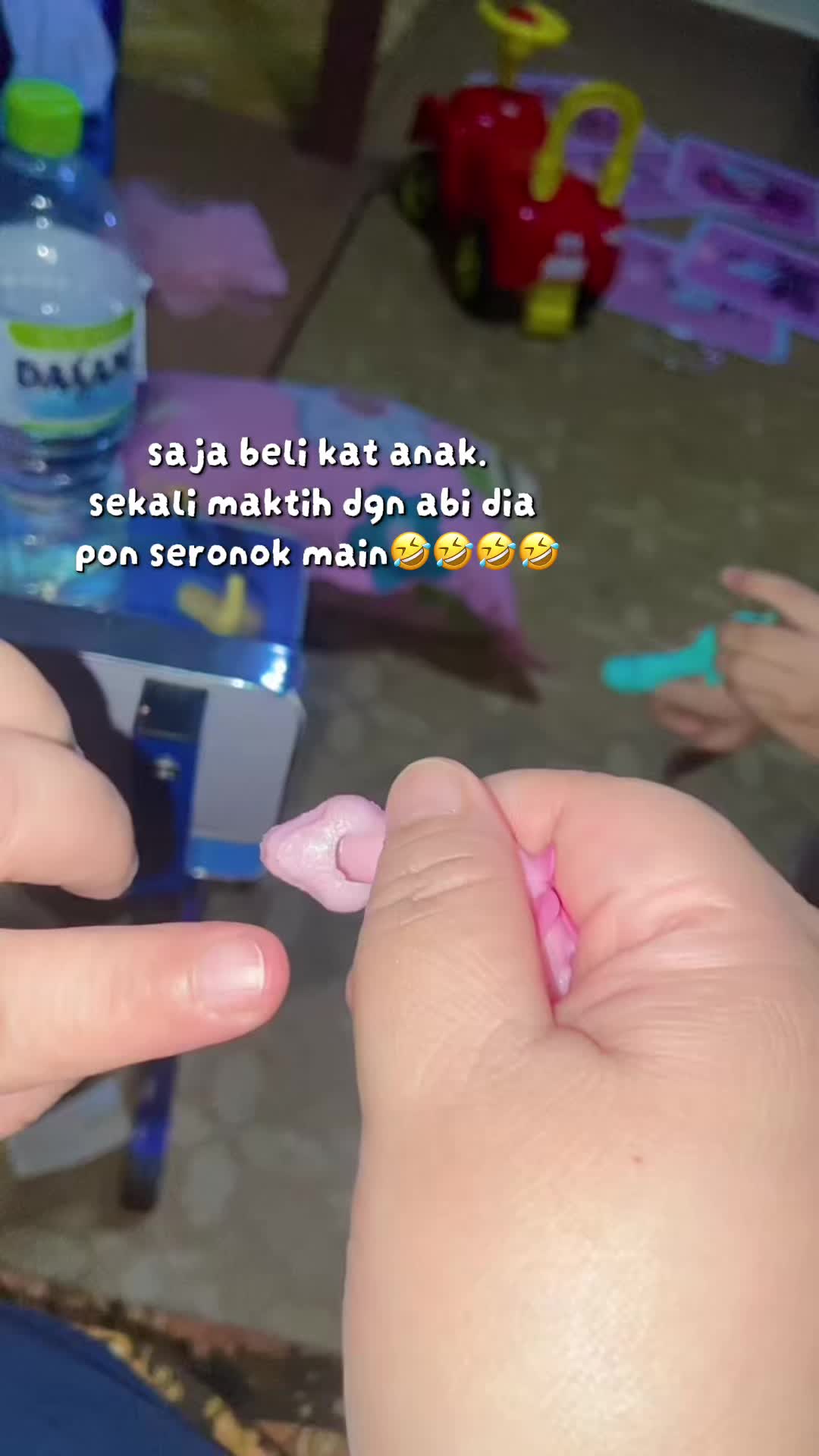 @Ainsha