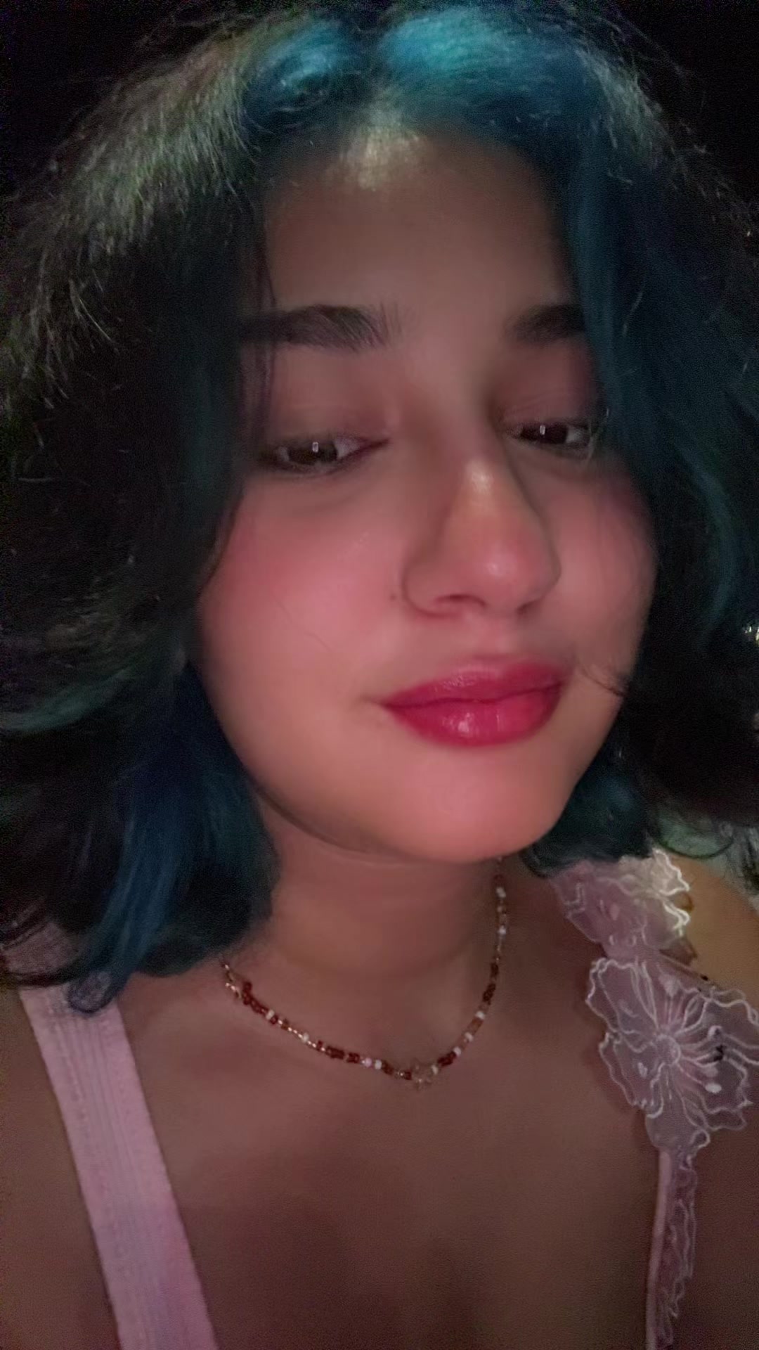 @^~^