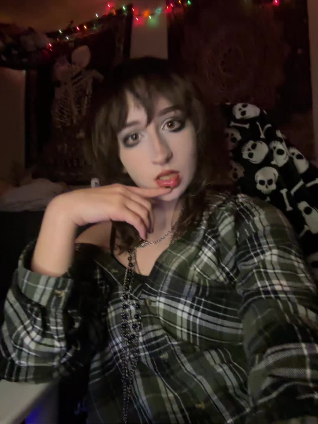 @elena