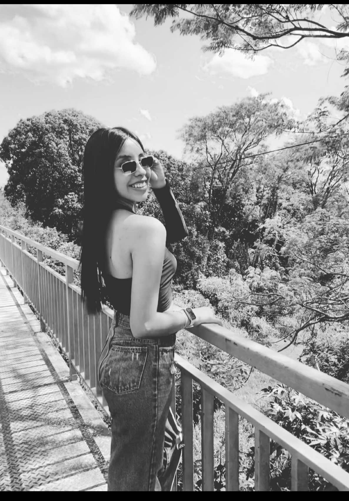@Vania Vasquez