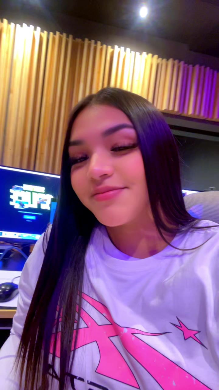 @Chelyprincessofficial