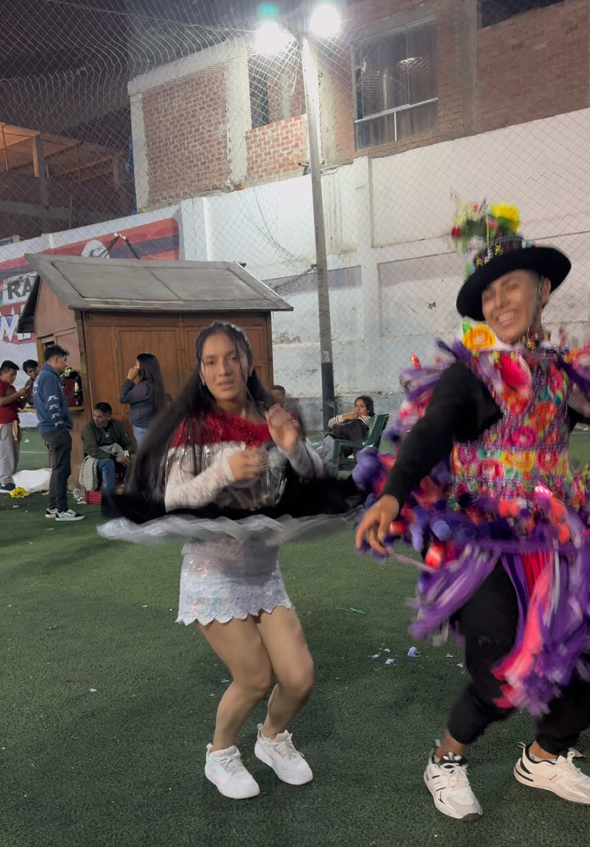 @ALEXIS QUISPE 🦊