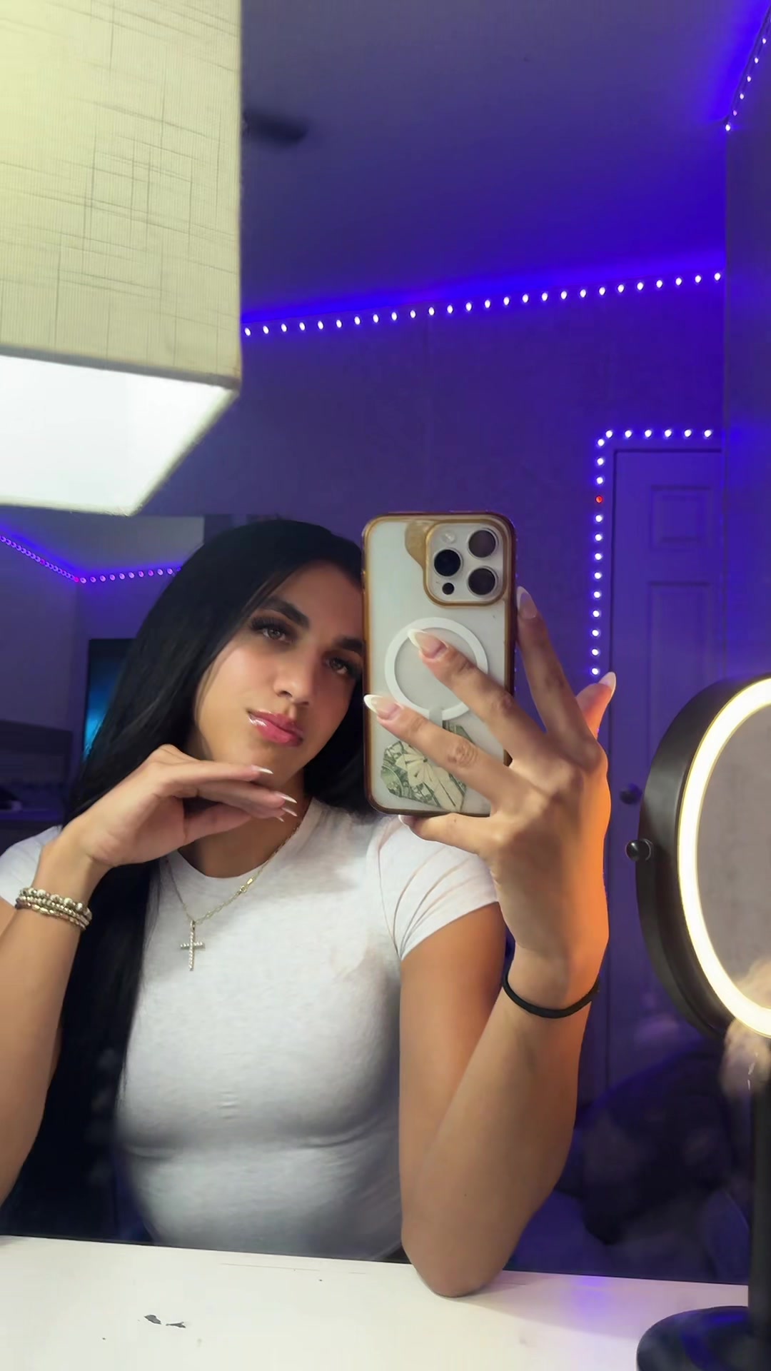 @Alex👸🏻