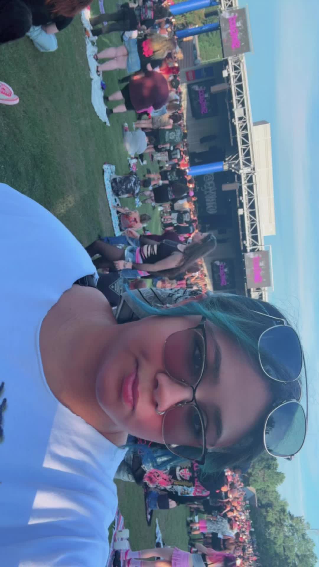 @Lucy<3