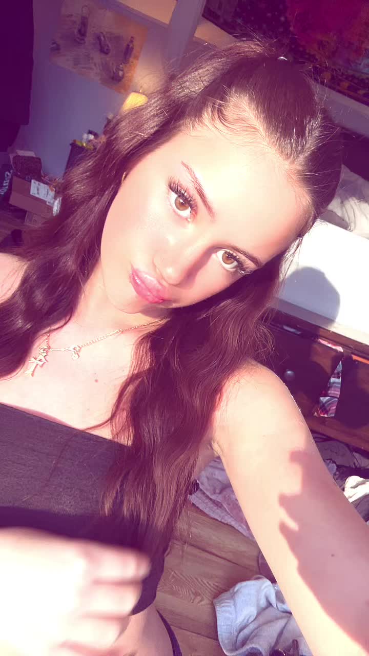 @charlottefaline