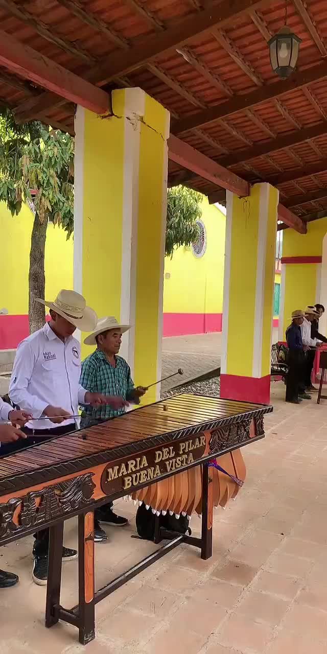 @Mi lindo Rabinal