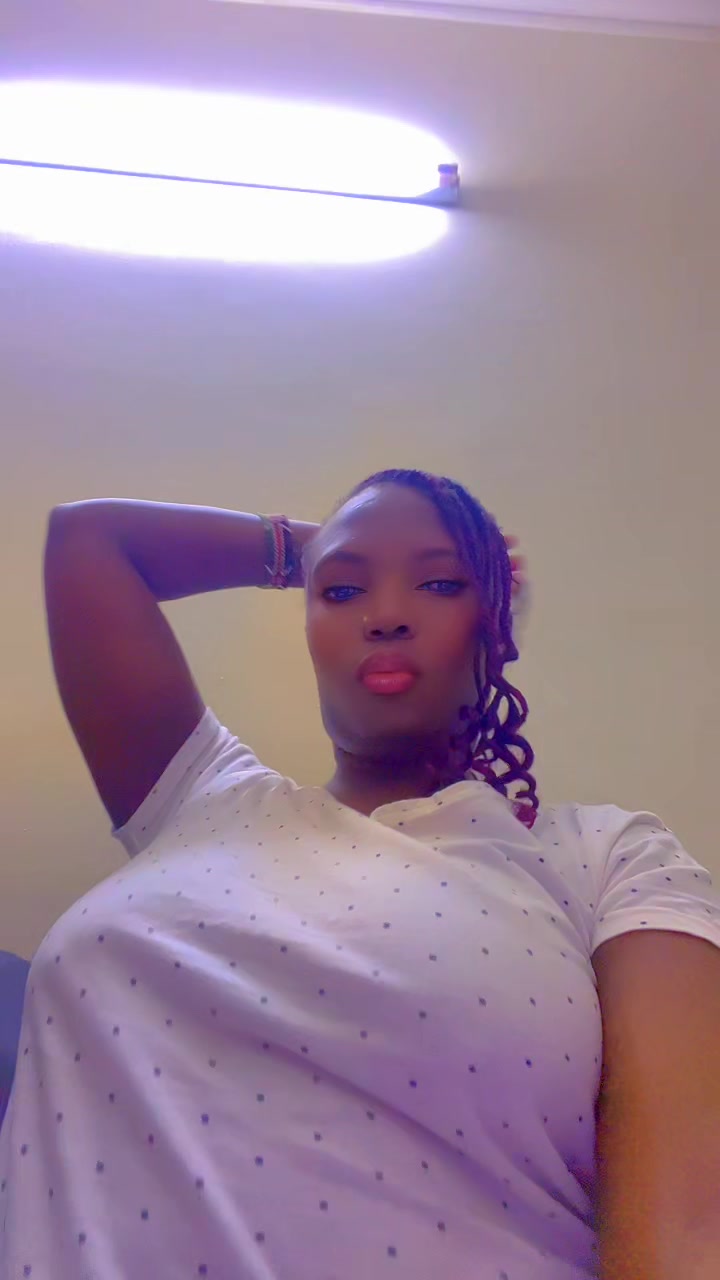@MAYA HUSTLER