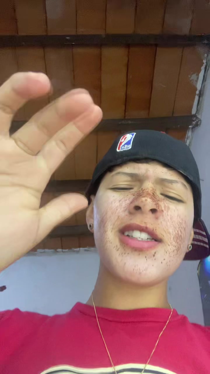 @Nanu Mujica💫
