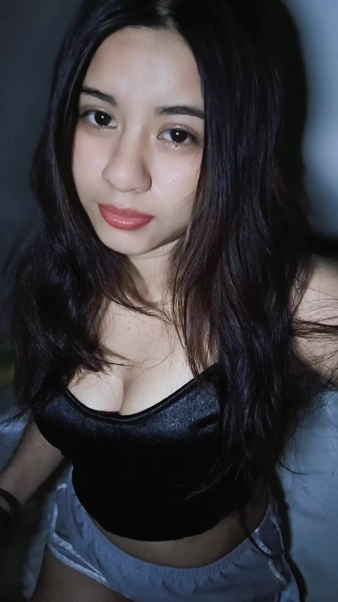 @...