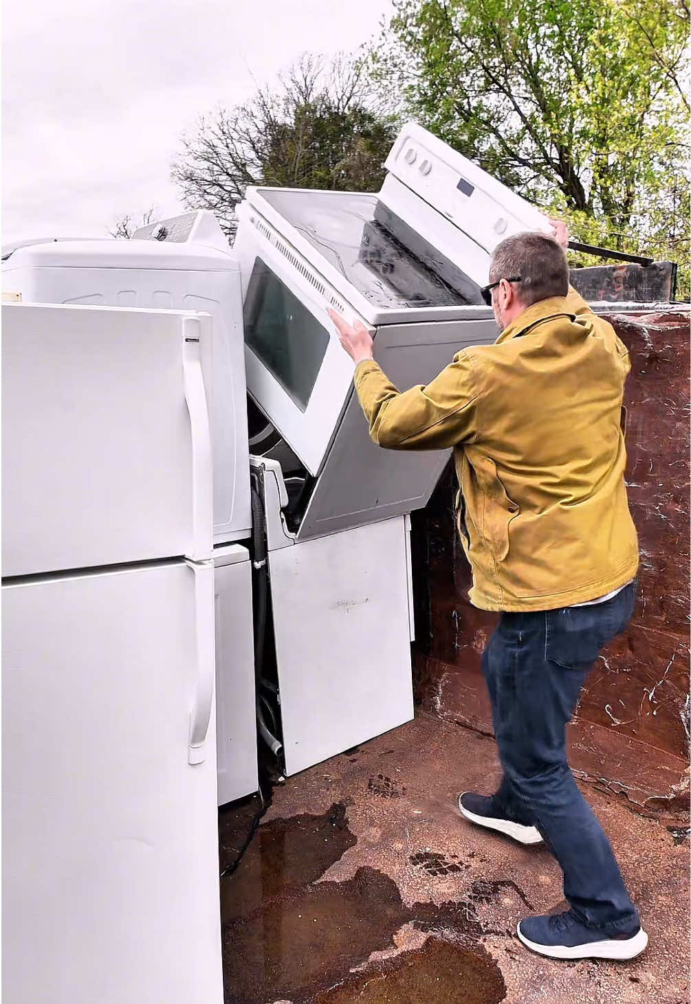 @McMullan Appliance & Mattress