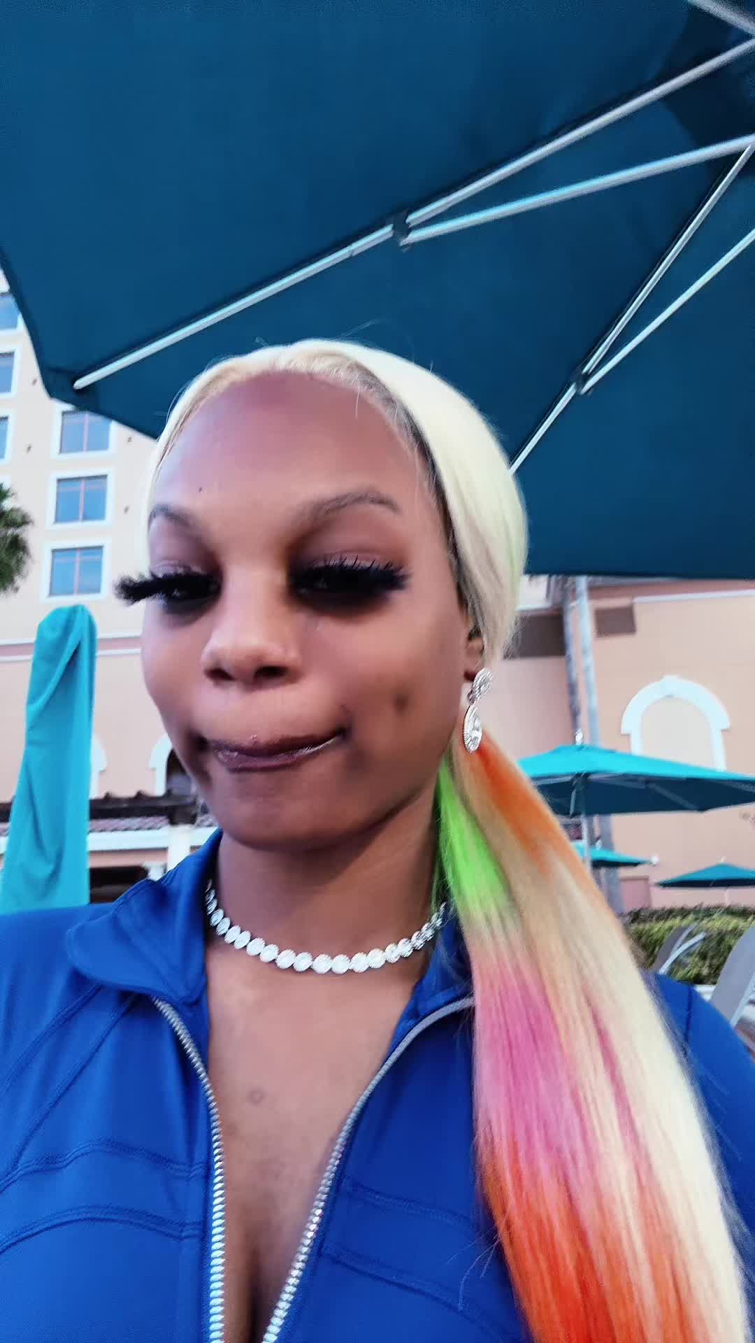 @Ladyrqqz💰🤑