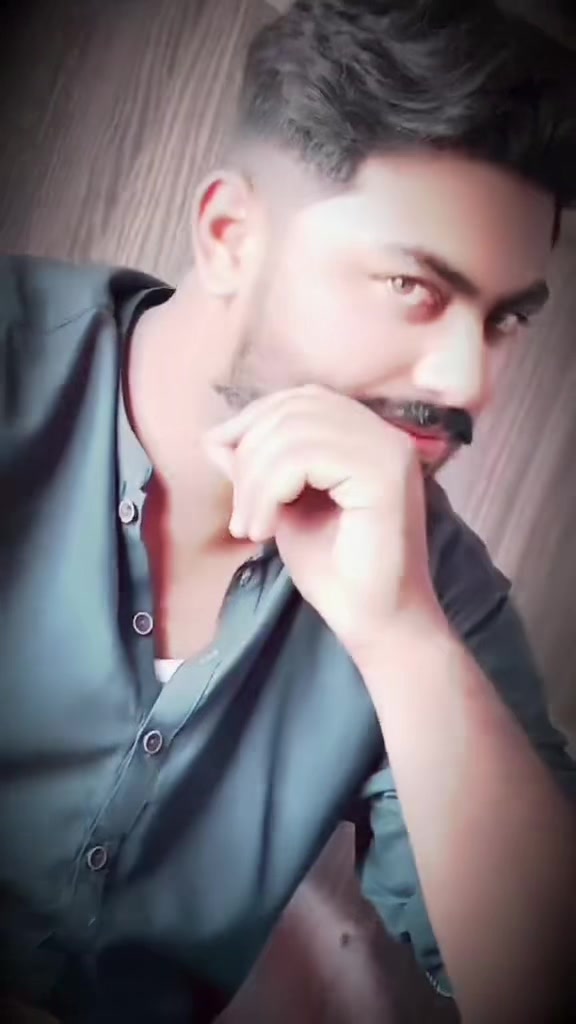 @ملک عمار 🕊️