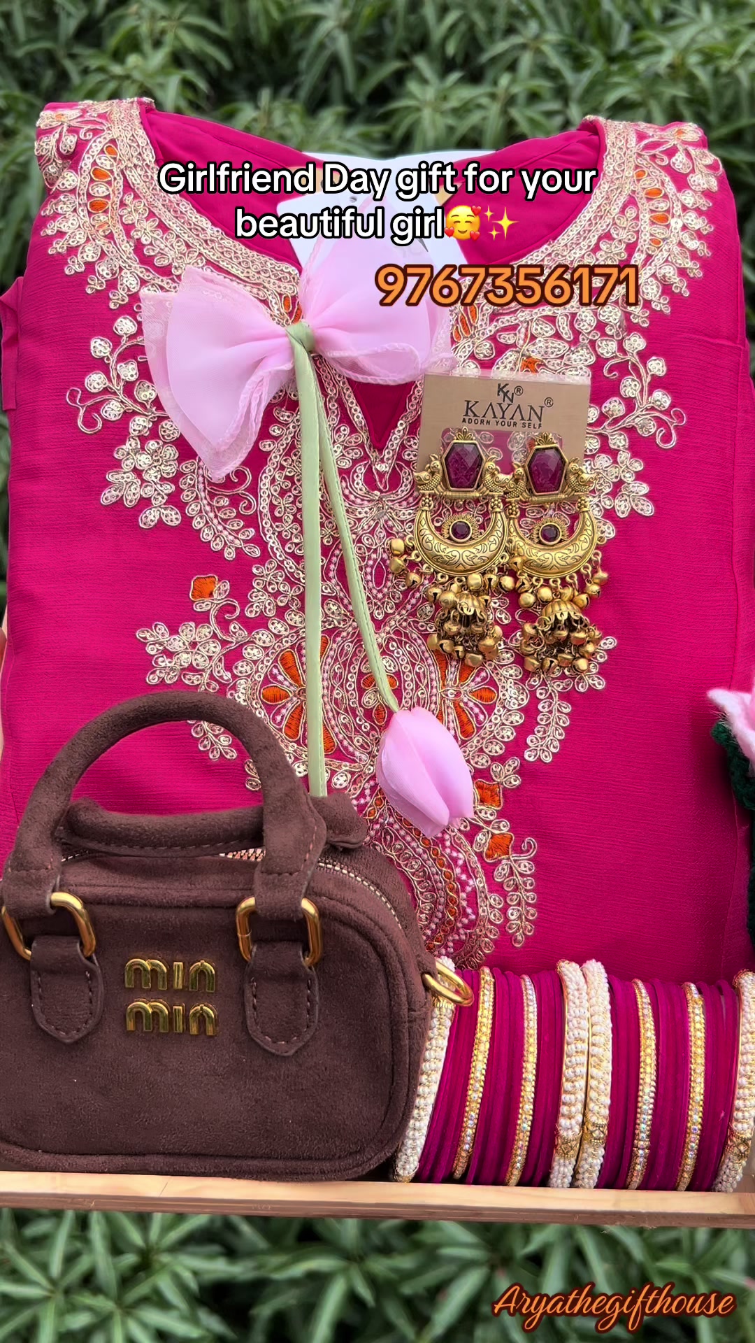 @Arya_The Gift House