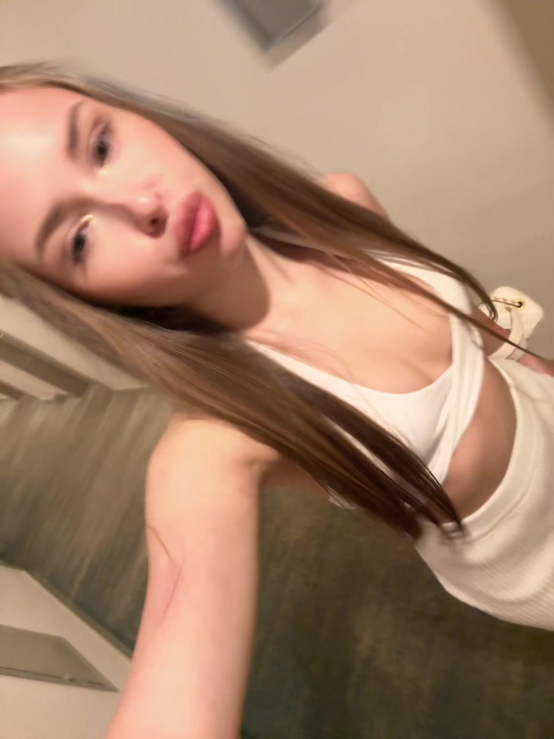 @мила