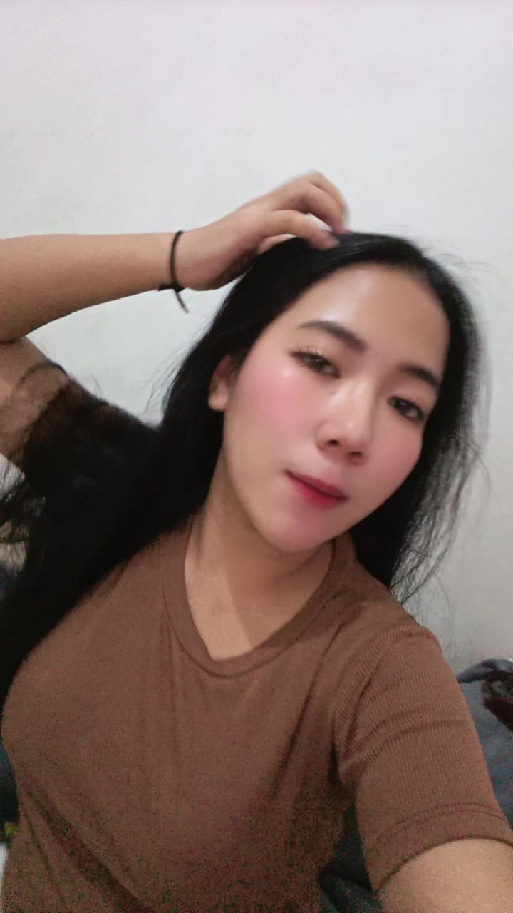 @Ems_
