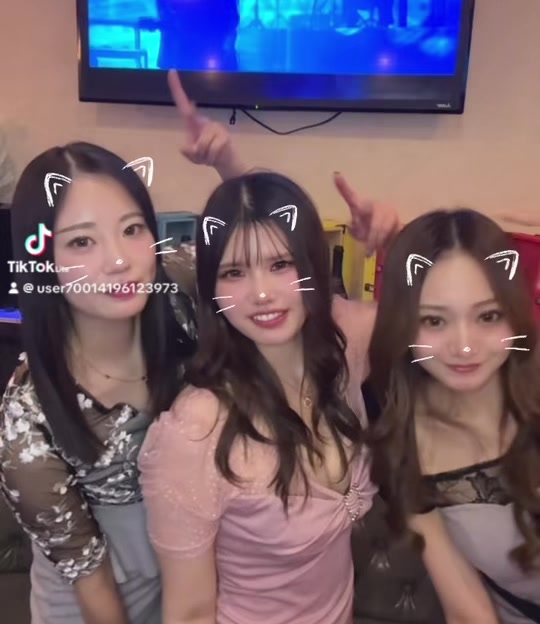 @黒崎 bar&lounge 華
