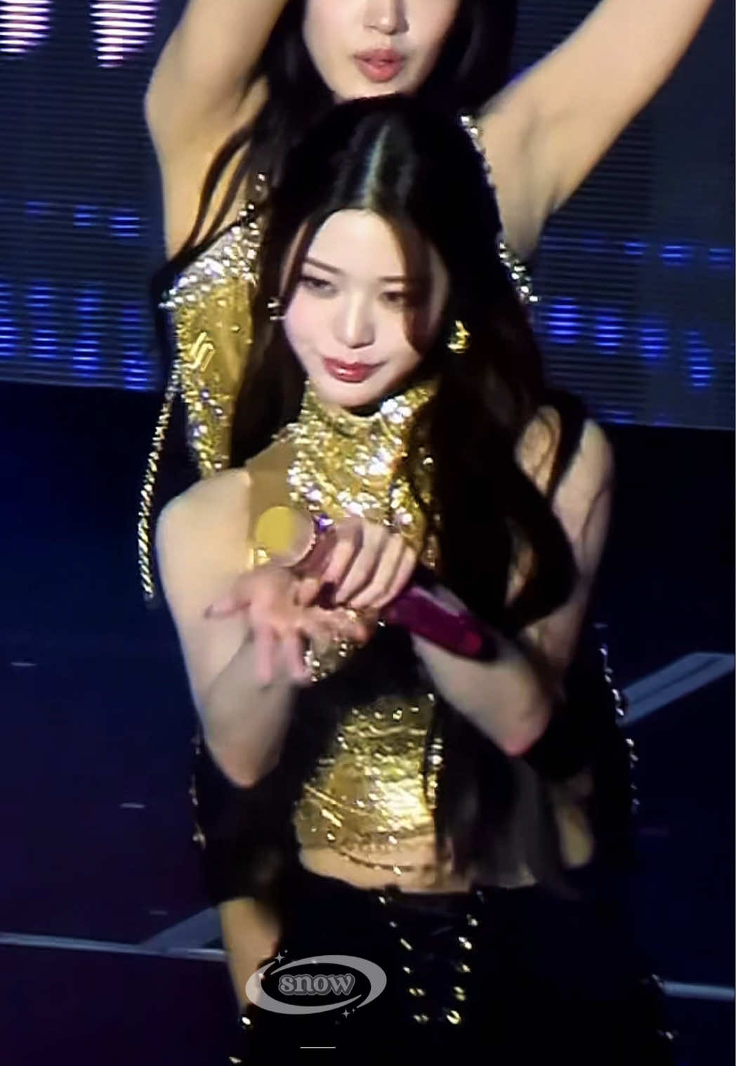 @𝐬𝐧𝐨𝐰.