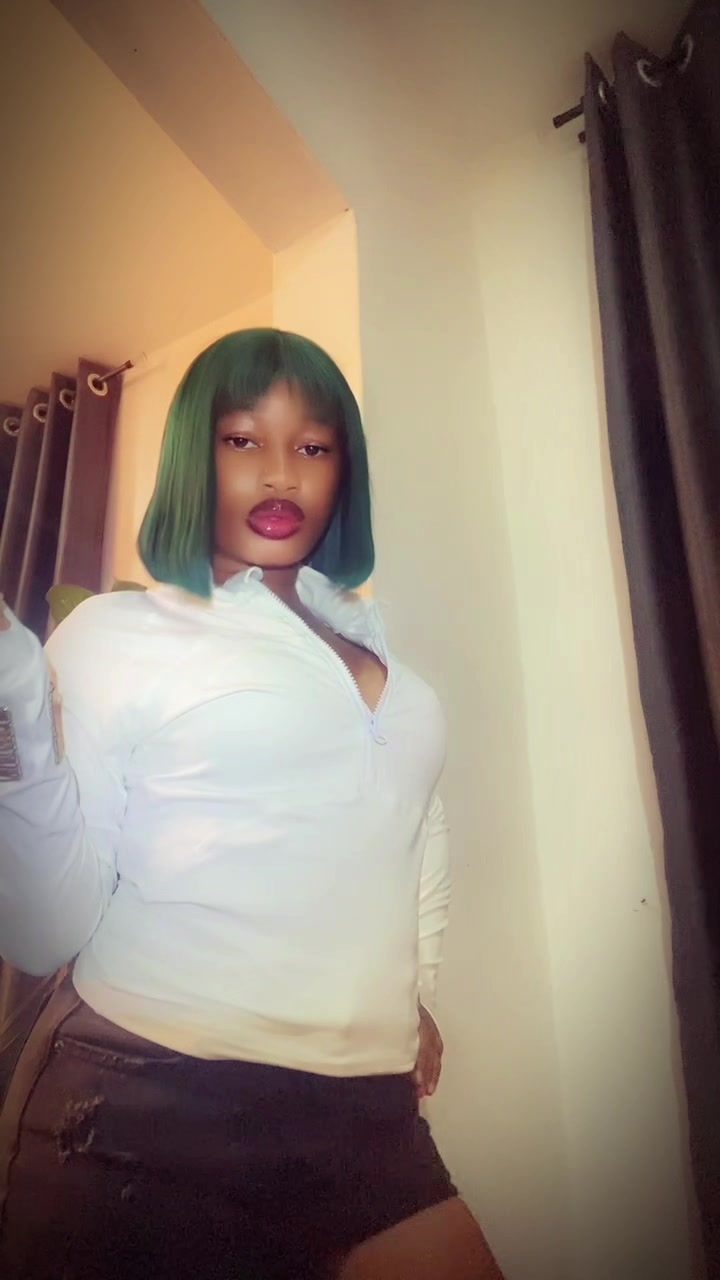 @Sexy cherry 🍒