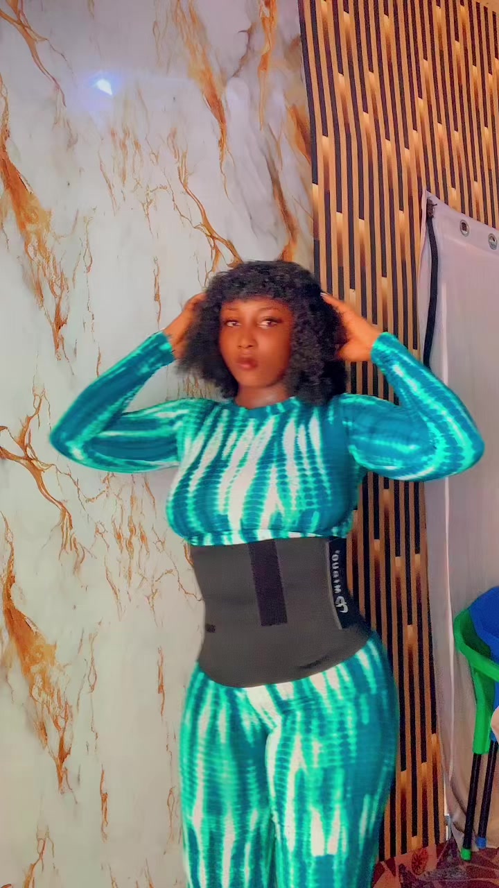 @🎀Dat gal Äřķøşüäħ 🎀🛍️