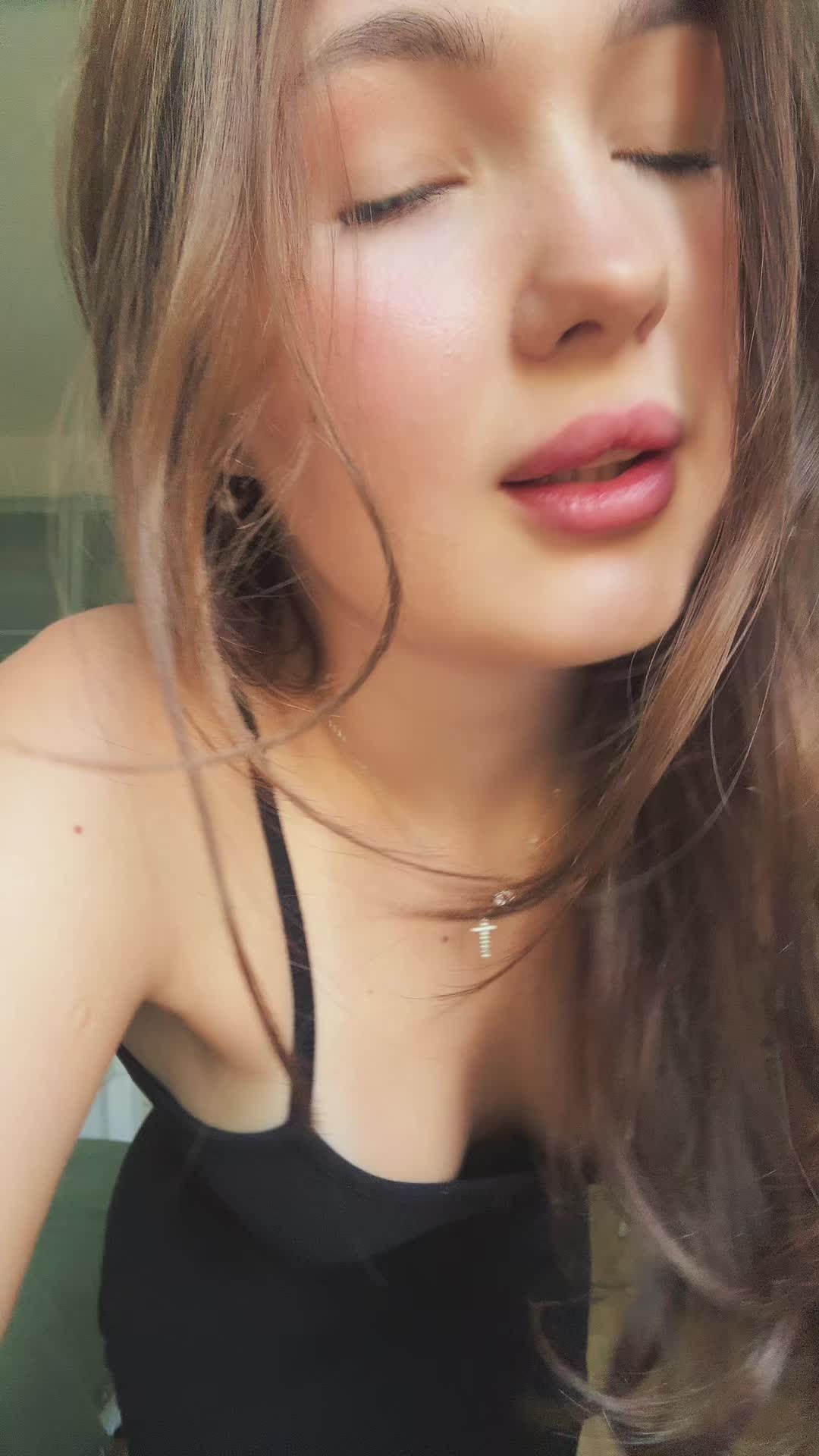 @sofia.com