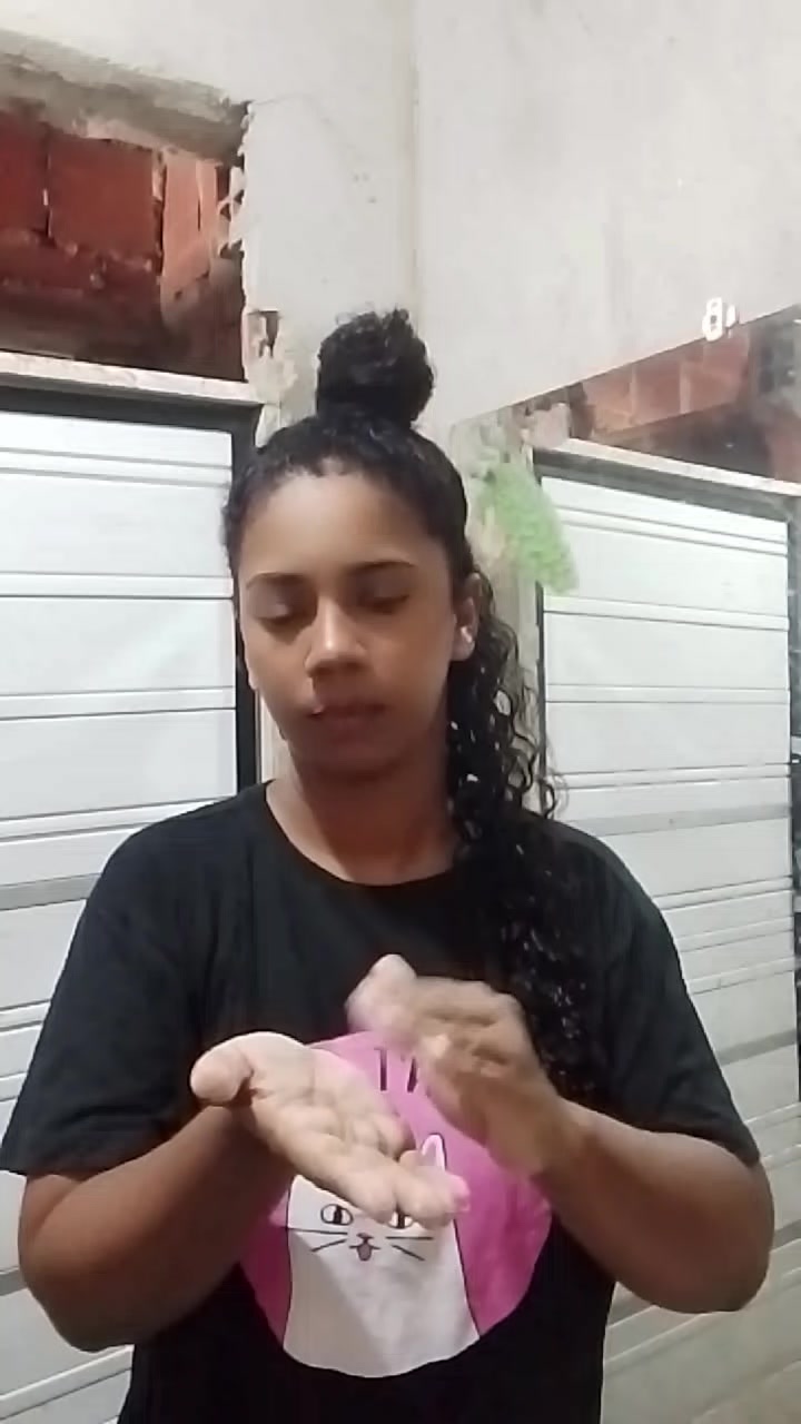 @scarlett_Estefane