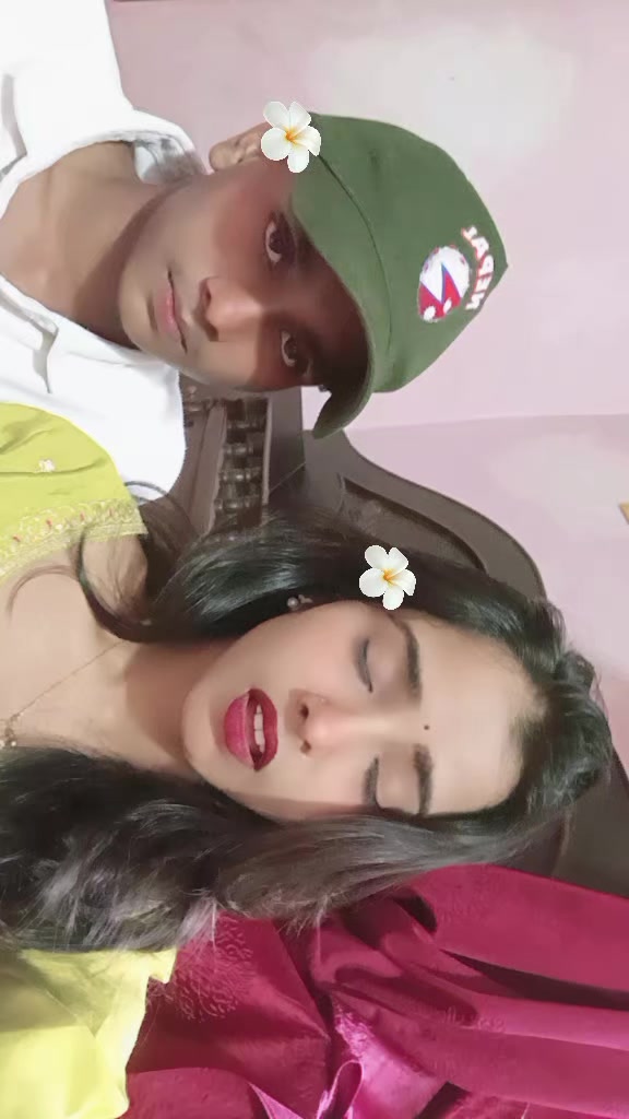 @rakhi thakur🌸🕊️