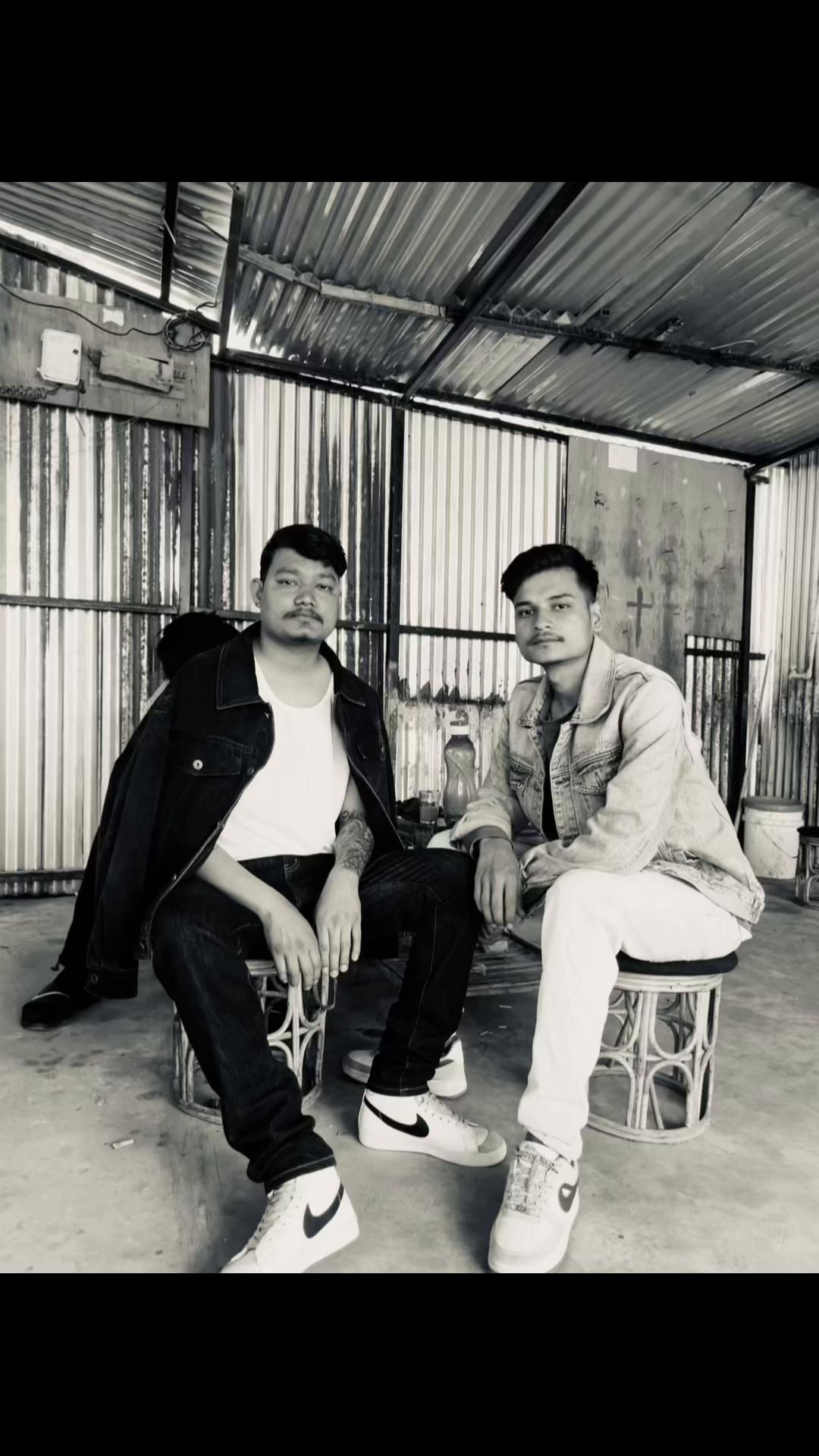 @Thakuri👑