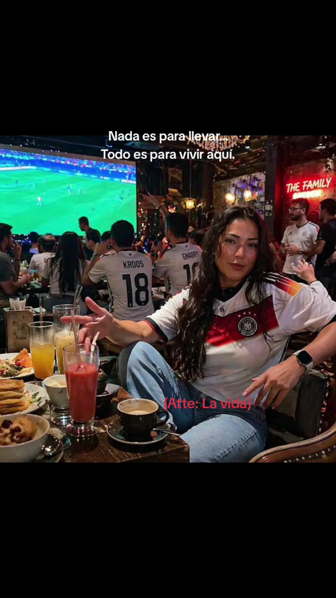 @Mónica Valentina