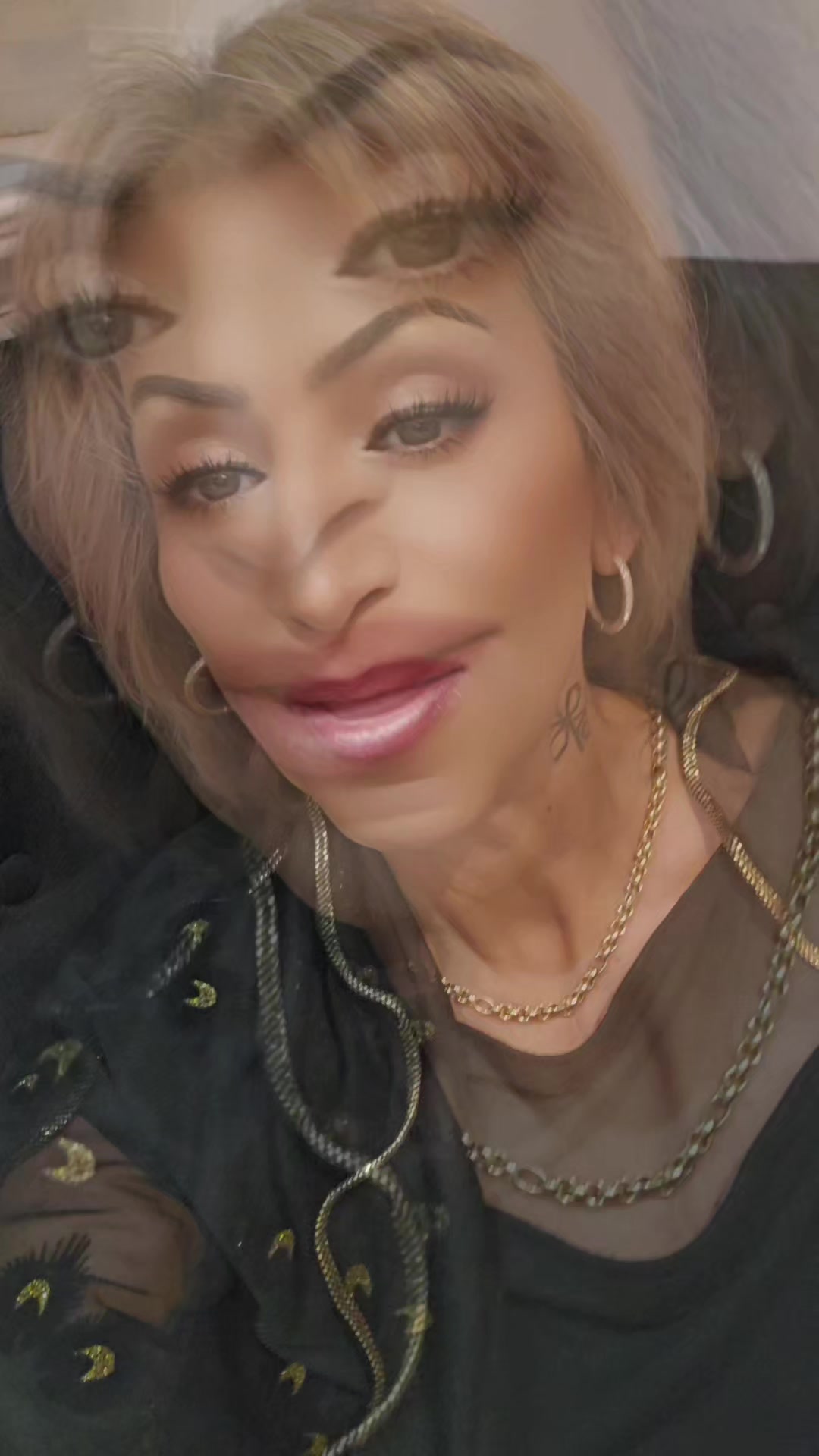 @Dee