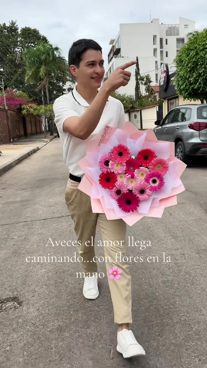 @ROSA BELLA FLORERÍA