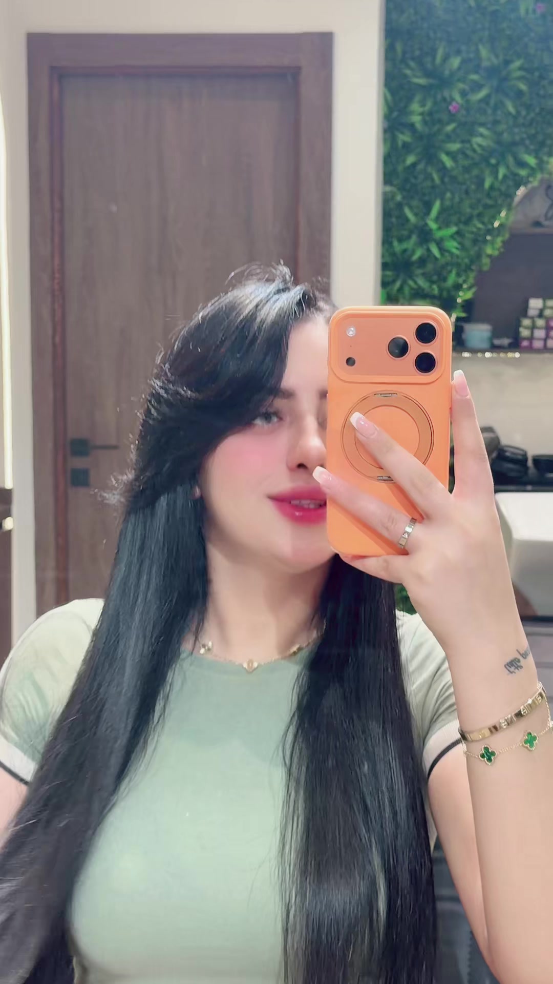 @بنت الحاج 🤑👑