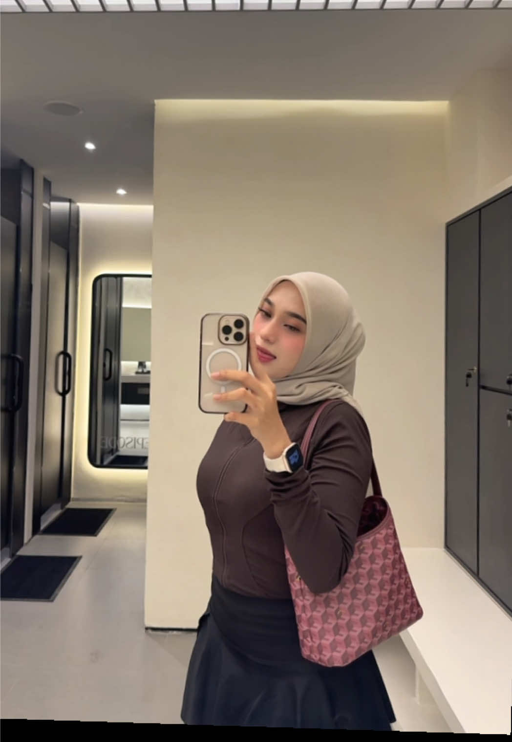 @weninurcahyaaᥫ᭡
