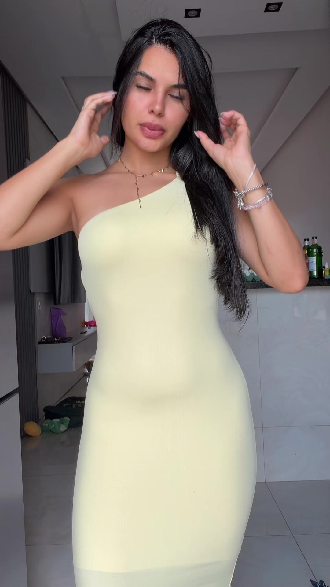 @naelypereira