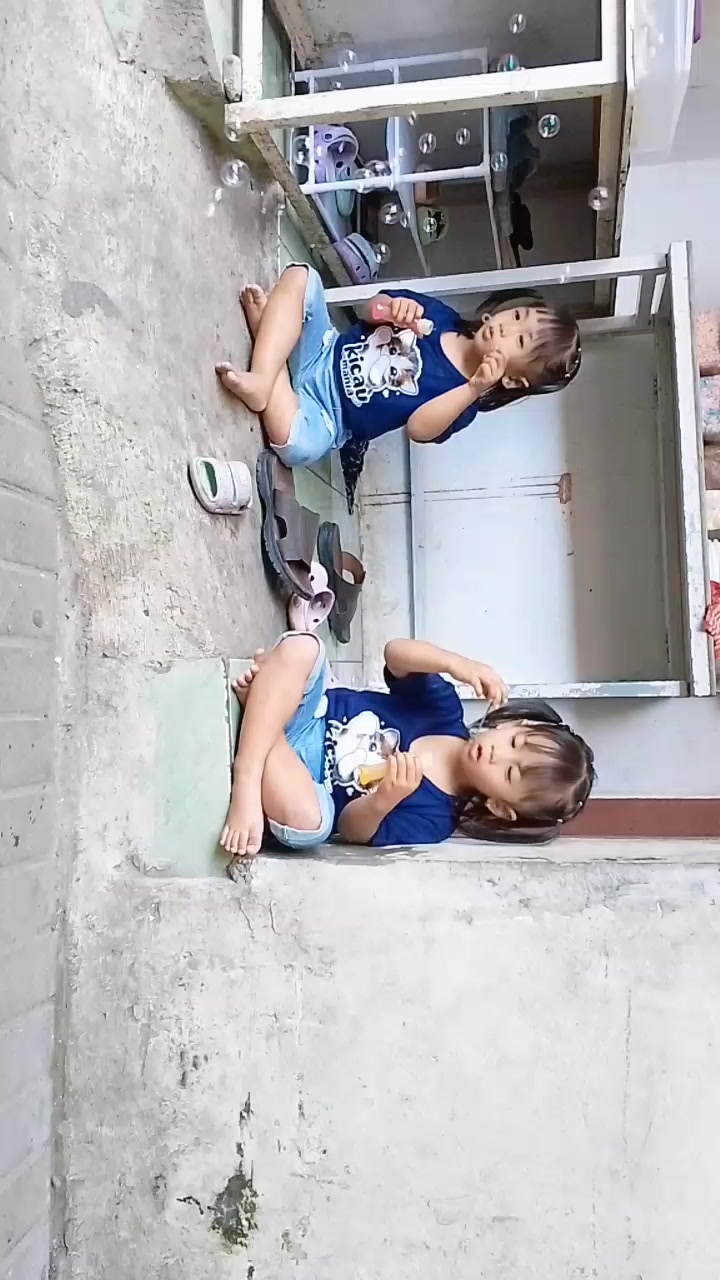 @FITRI_NOVITA88