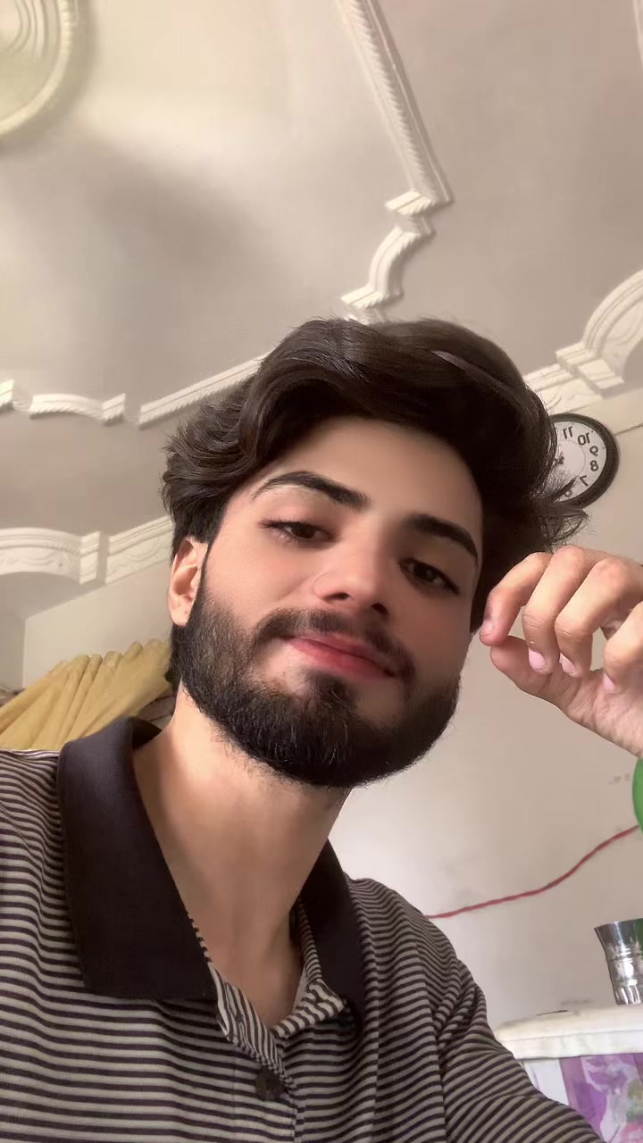 @SYED 👑