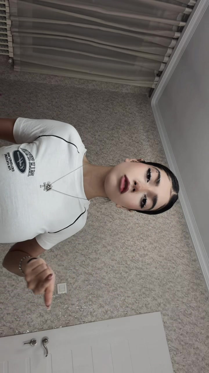 @avaaawoo