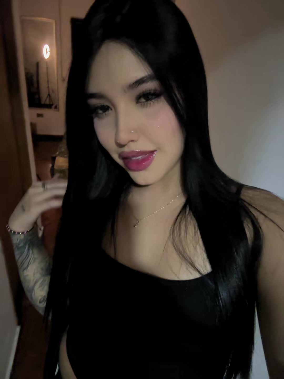 @•𝐿𝒶𝓊🖤