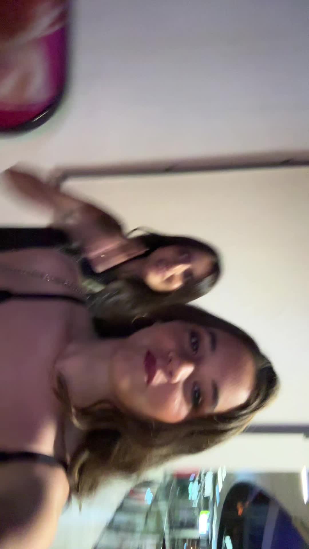 @Mónicaaaa