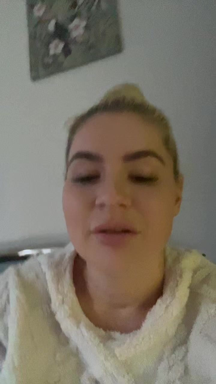 @JessicaSarahHead