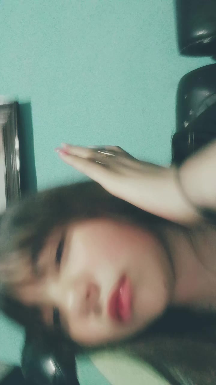@𝓚𝓶