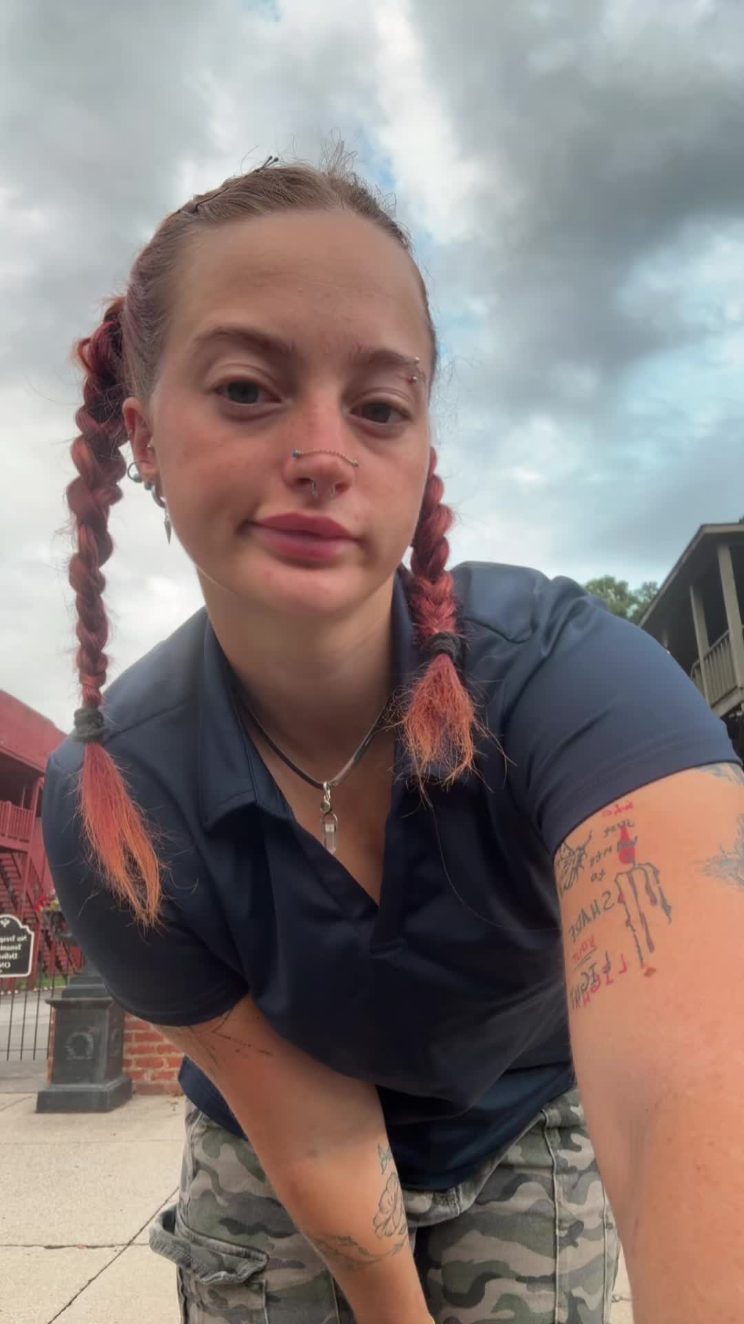 @Sky🌶️