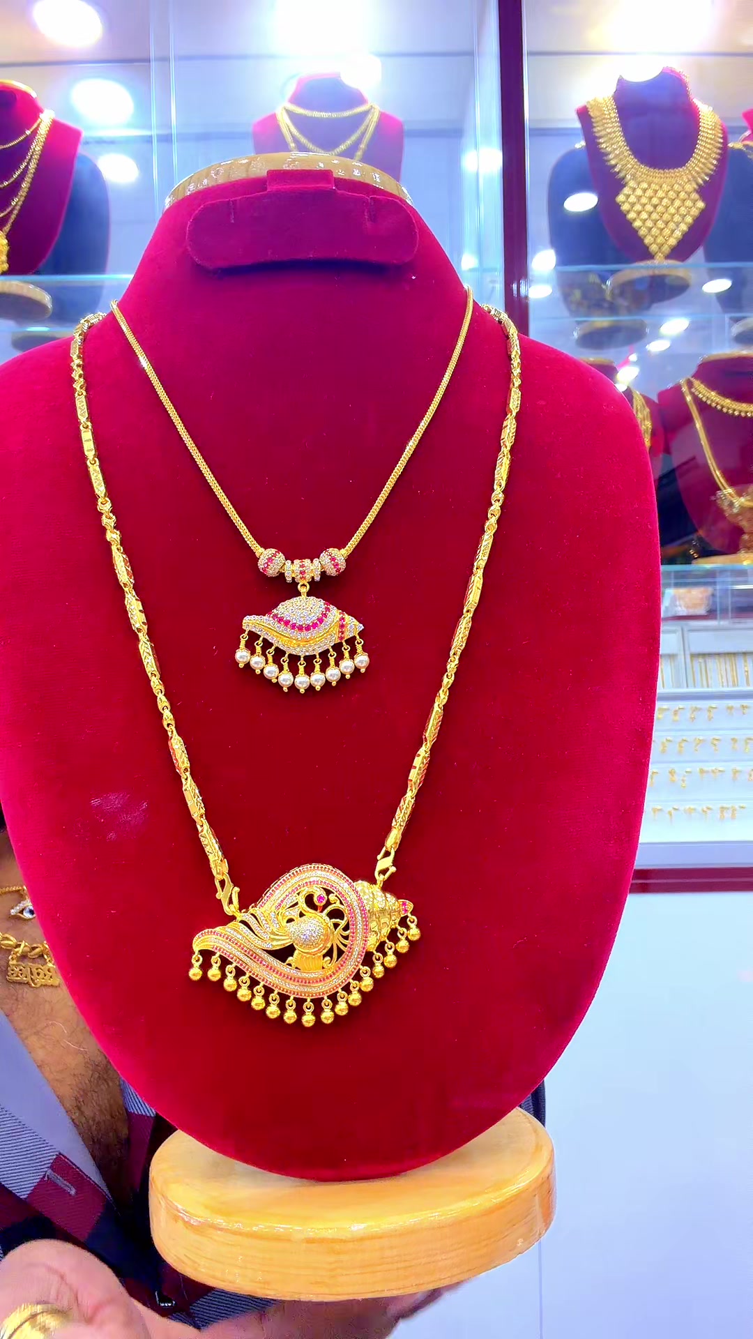 @RAJEE JEWELLERY 🧿