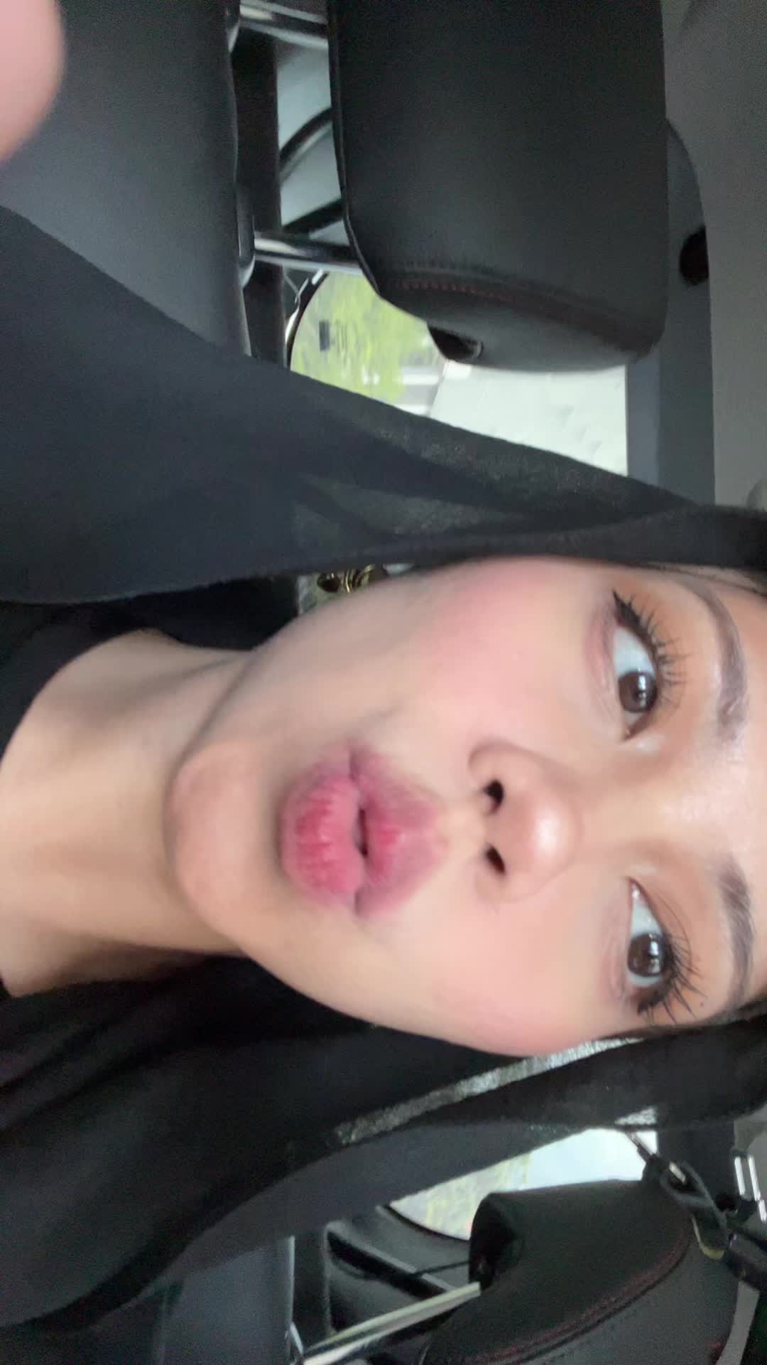 @Dayana