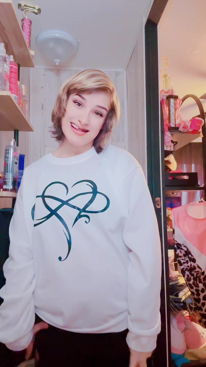 @♥️BEAUTIFUL QUEEN♥️