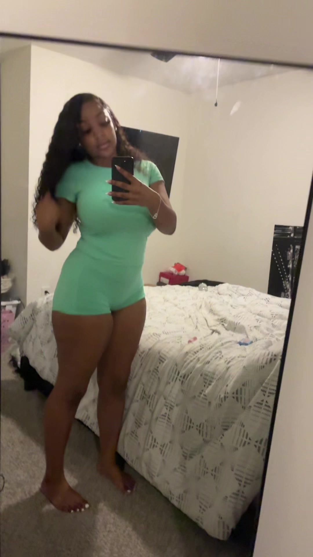 @chloedihnala