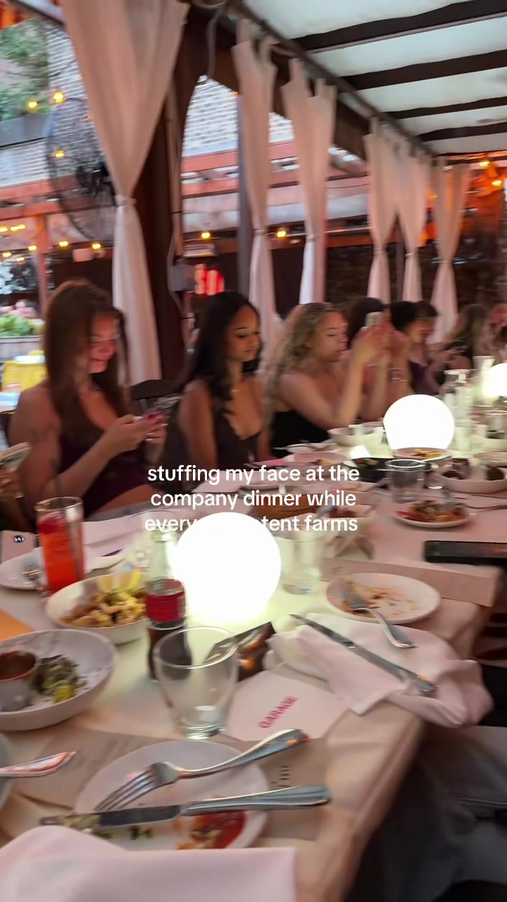 @zo&euml;