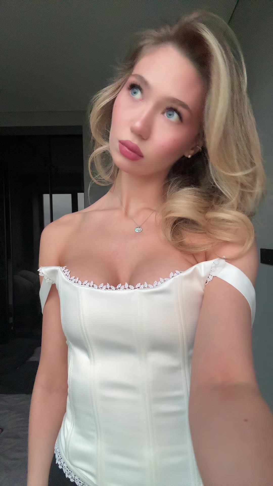 @D