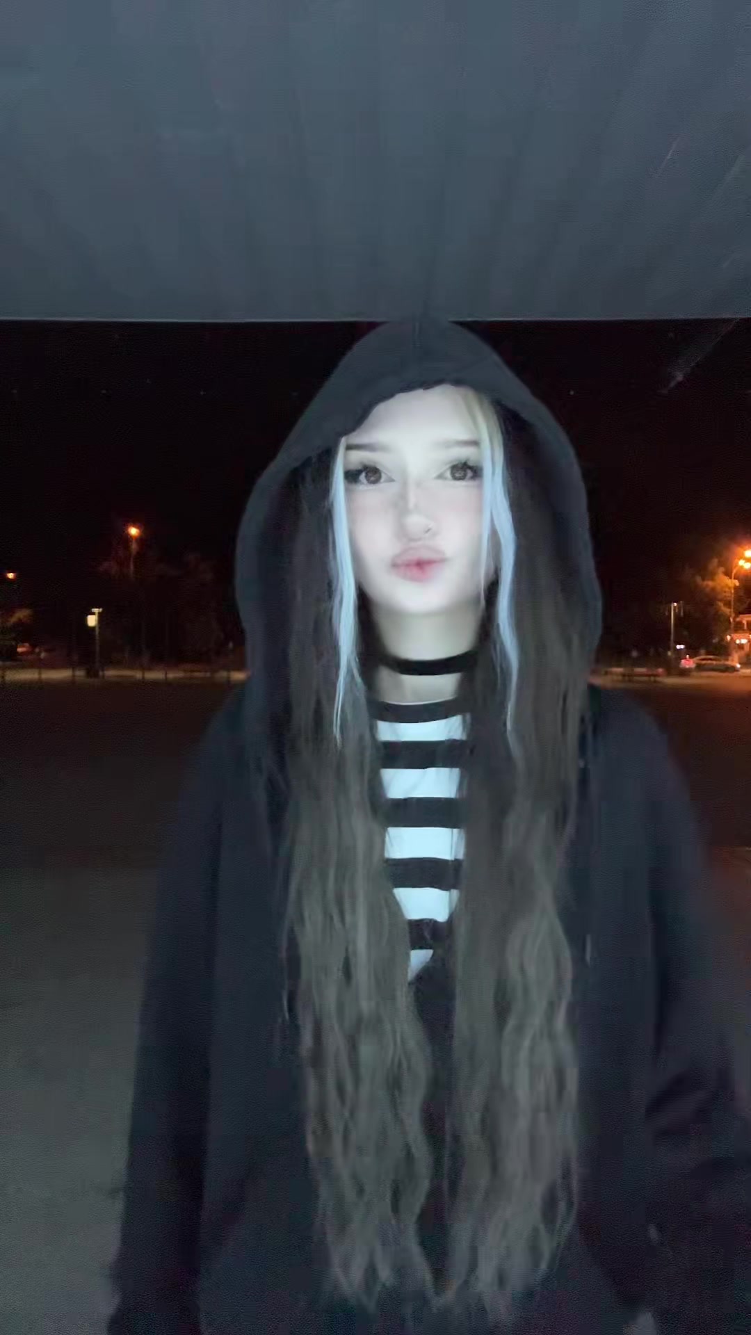 @Пчела