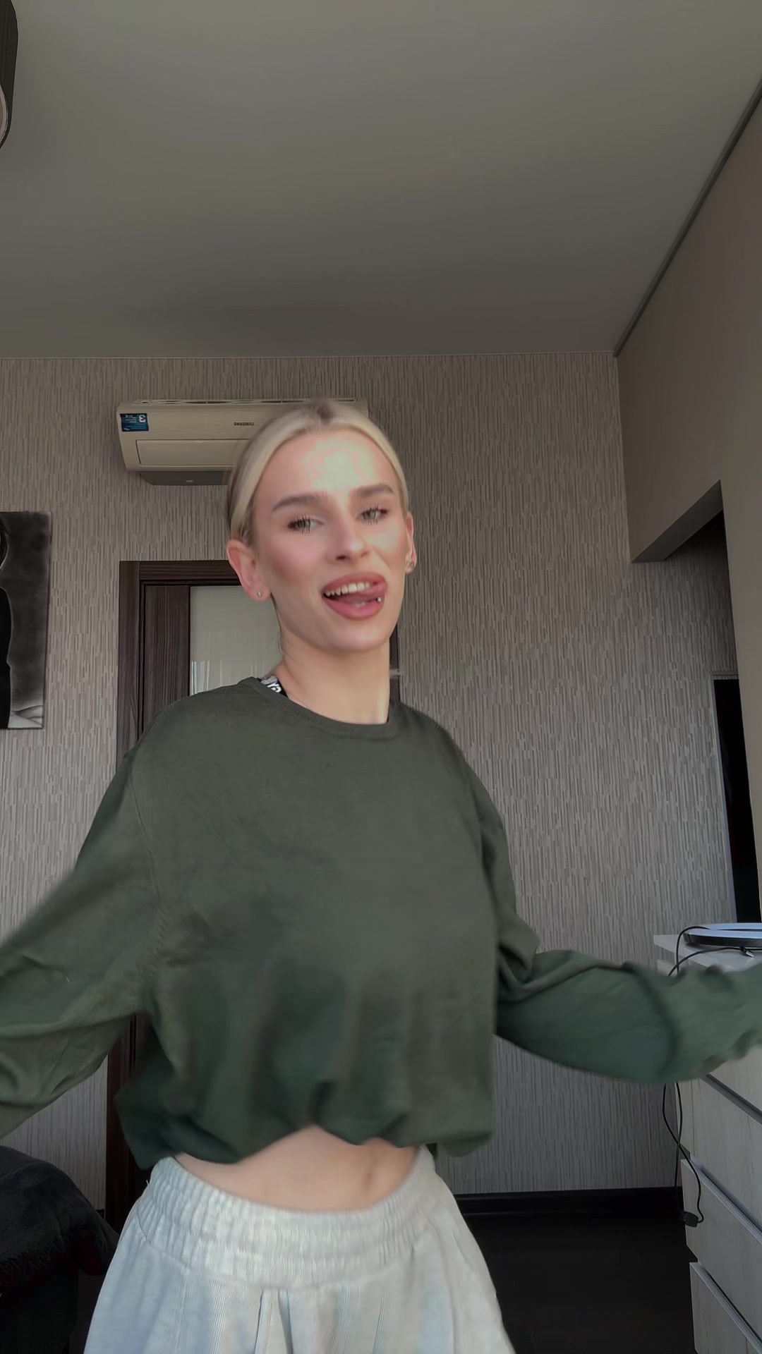 @ЛІЯ