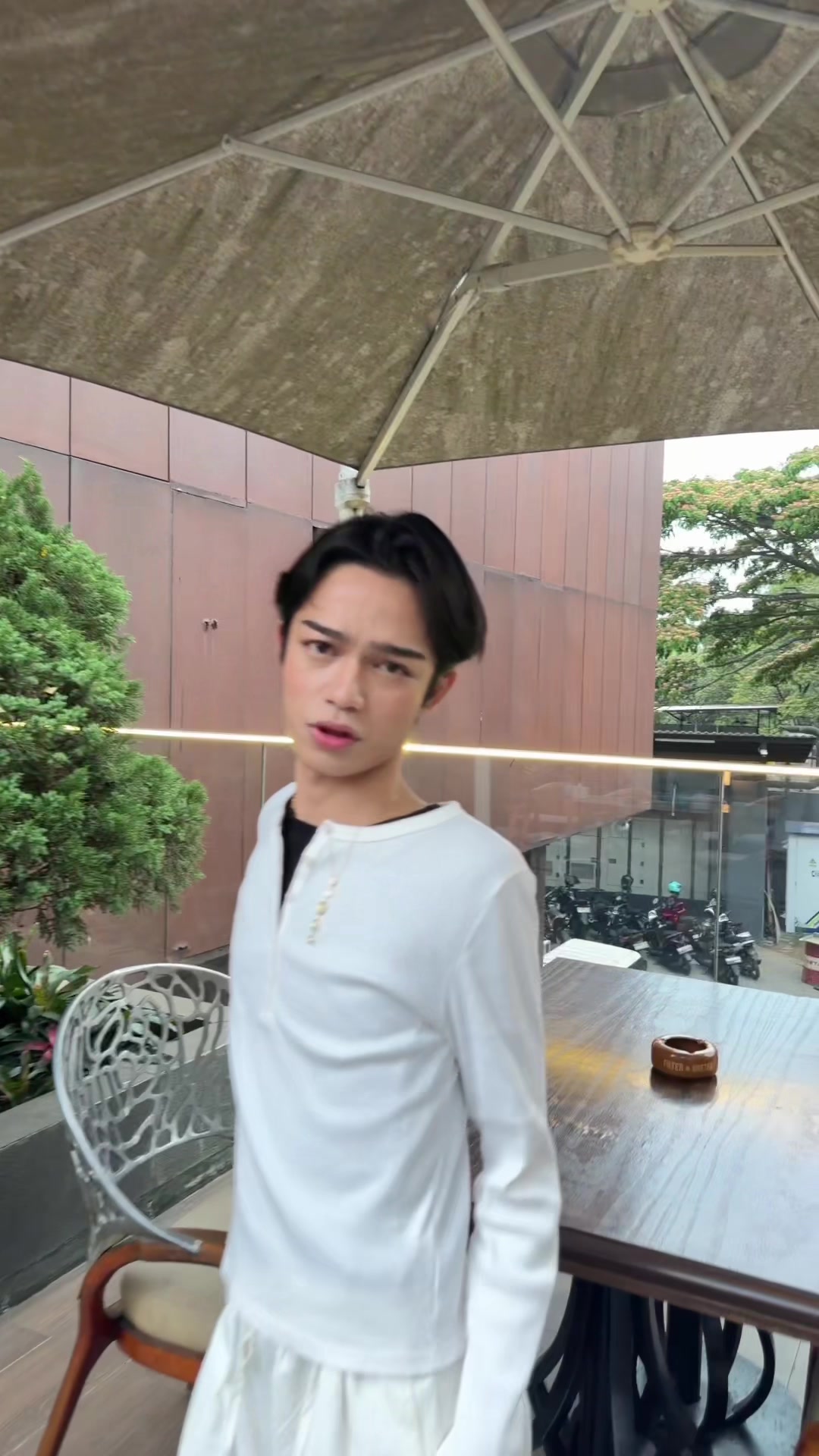 @Qin